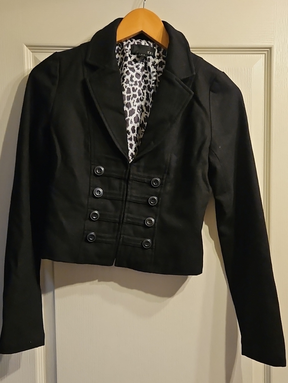 Vintage Forever 21 Black Military-Style Cropped Fitted Blazer Leopard Lining